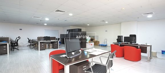 Oficina en Jumeirah Lake Towers, UAE 193.9 m² No. 64984 9