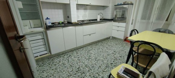 7 rooms Apartment in La Spezia, Italy No. 224110 11