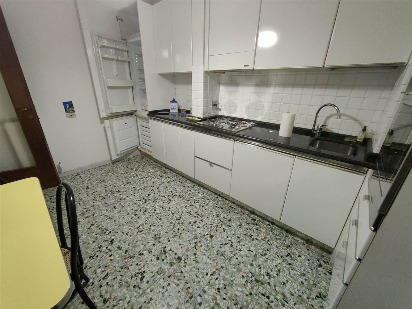 7 rooms Apartment in La Spezia, Italy No. 224110