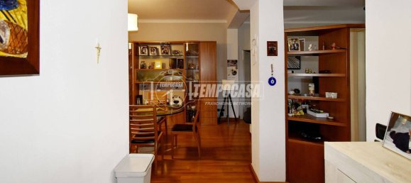2 bedrooms Apartment in Rho, Italy No. 4971 5