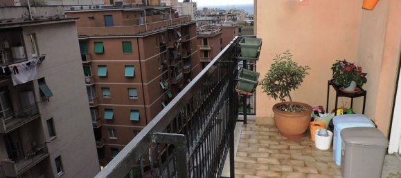 Apartamento de 2 habitaciónes en Genoa, Italy No. 41598 19
