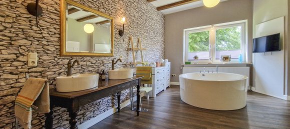 11 rooms Farm in Steinburg, Germany No. 346401 3