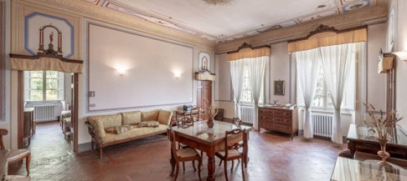 Вилла с 16 спальнями в Капаннори, Италия № 76762 18