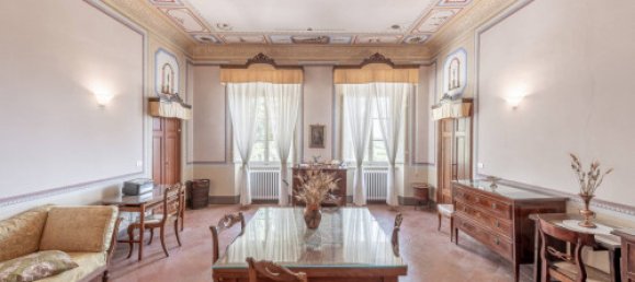 Вилла с 16 спальнями в Капаннори, Италия № 76762 19