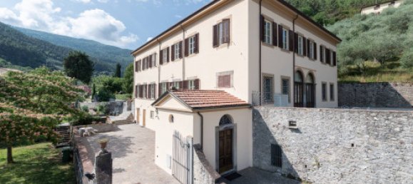 Вилла с 16 спальнями в Капаннори, Италия № 76762 5