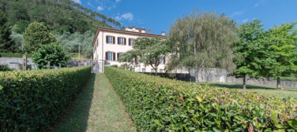 Вилла с 16 спальнями в Капаннори, Италия № 76762 2