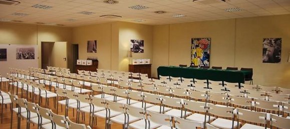 3000m² Building in Volpiano, Italy No. 208086 15