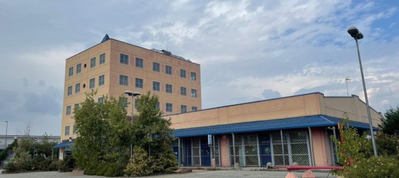 3000m² Building in Volpiano, Italy No. 208086 2