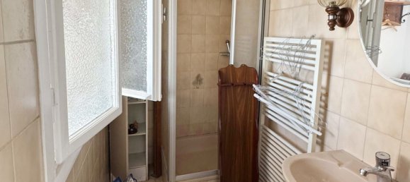 Здание с 13 комнатами в Веттерау, Германия № 233773 3