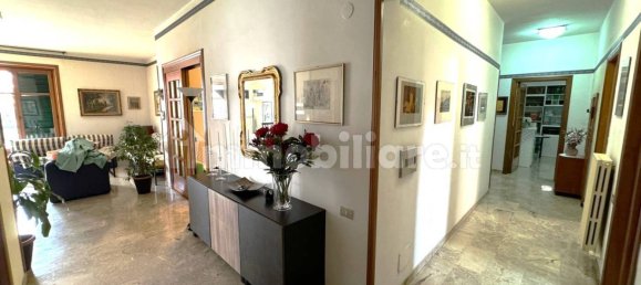 Квартира с 3 спальнями в Сарно, Италия № 170875 8