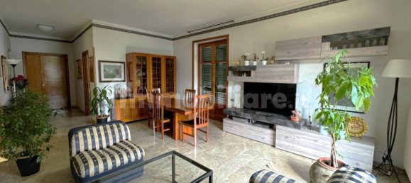 Квартира с 3 спальнями в Сарно, Италия № 170875 7