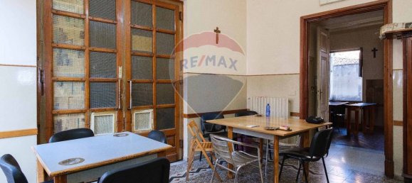 2 Schlafzimmer Haus in Bronte, Italy, Nr. 319032 7