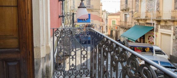 2 Schlafzimmer Haus in Bronte, Italy, Nr. 319032 8