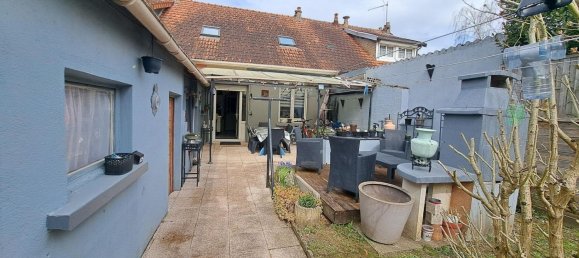 Casa de 4 dormitorios en Le Mans, France No. 109819 2