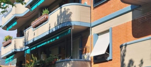 4 bedrooms Apartment in Massa, Italy No. 358330 10