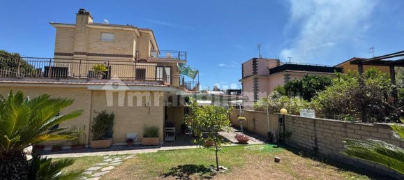 3 bedrooms Apartment in Rome, Italy No. 273944 20