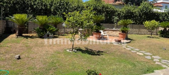 3 bedrooms Apartment in Rome, Italy No. 273944 26