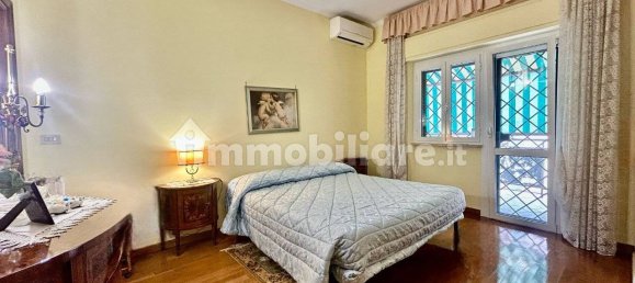 3 bedrooms Apartment in Rome, Italy No. 273944 8