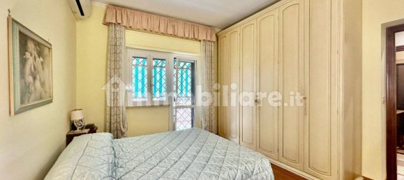 3 bedrooms Apartment in Rome, Italy No. 273944 9
