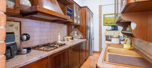 Пентхаус с 4 комнатами в Рим, Италия № 136555 7