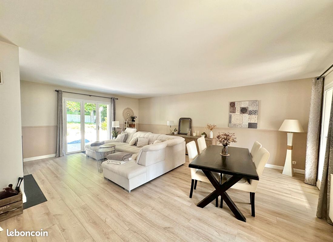 5 Schlafzimmer Haus in Seine-et-Marne, France, Nr. 327072