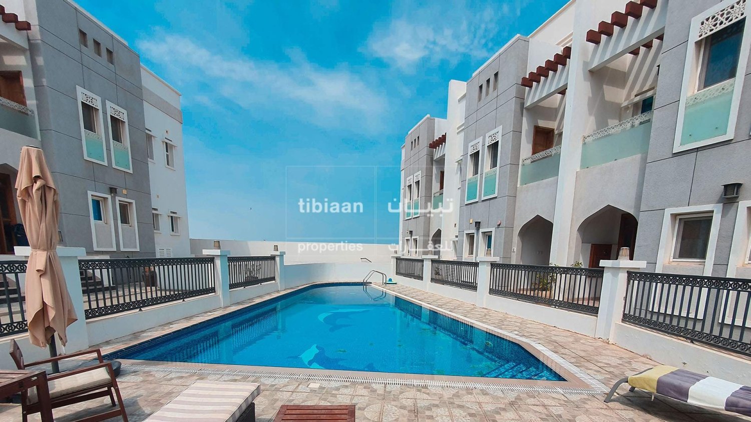 Dúplex de 4 dormitorios en Muscat, Oman No. 824