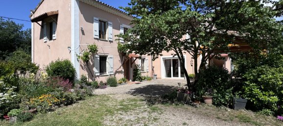 Замки и поместья с 5 спальнями в Ла Бегюд-де-Мазан, Франция № 300888 2