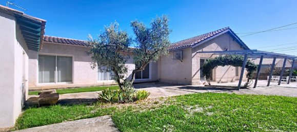 3 bedrooms Villa in Beaucaire, France No. 330480 2
