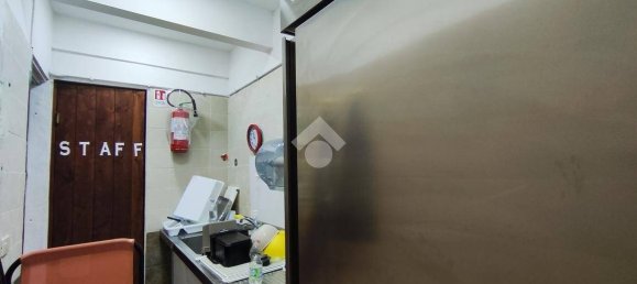 90m² Commercial property in Valmontone, Italy No. 294076 16