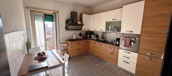 3-salle Appartement à Rome, Italy No. 207826 3