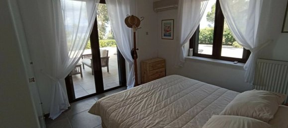 Вилла с 4 спальнями в Центральная Греция, Греция № 8963 11