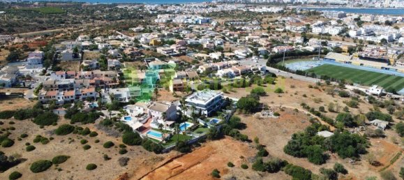 3 Schlafzimmer Villa in Portimao, Portugal, Nr. 319762 20