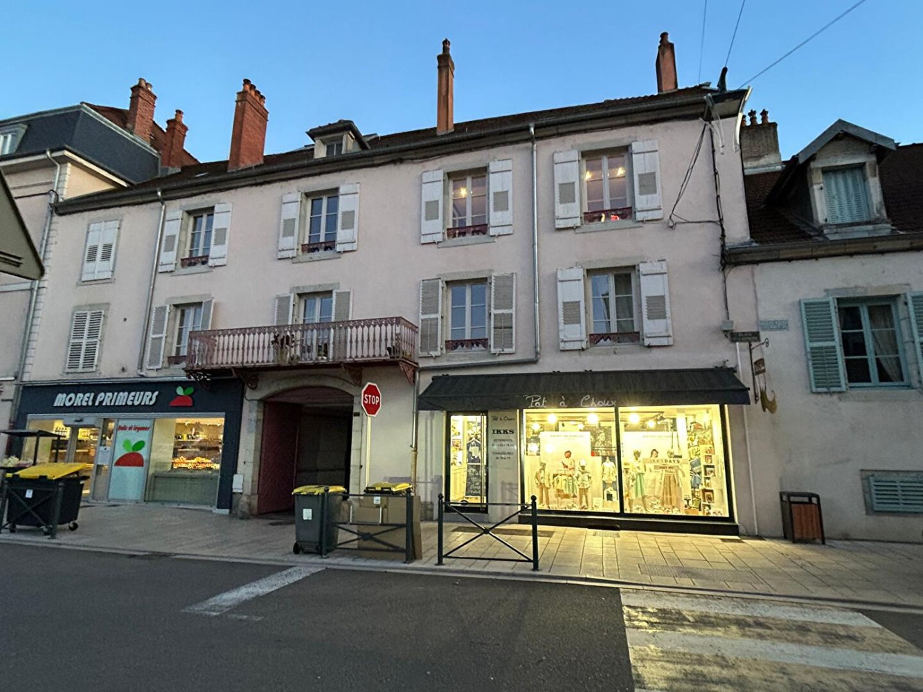 2غرفة عقار تجاري في Vesoul, France رقم 194553