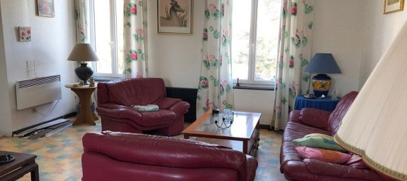 Здание с 2 спальнями в Рем, Франция № 89644 6