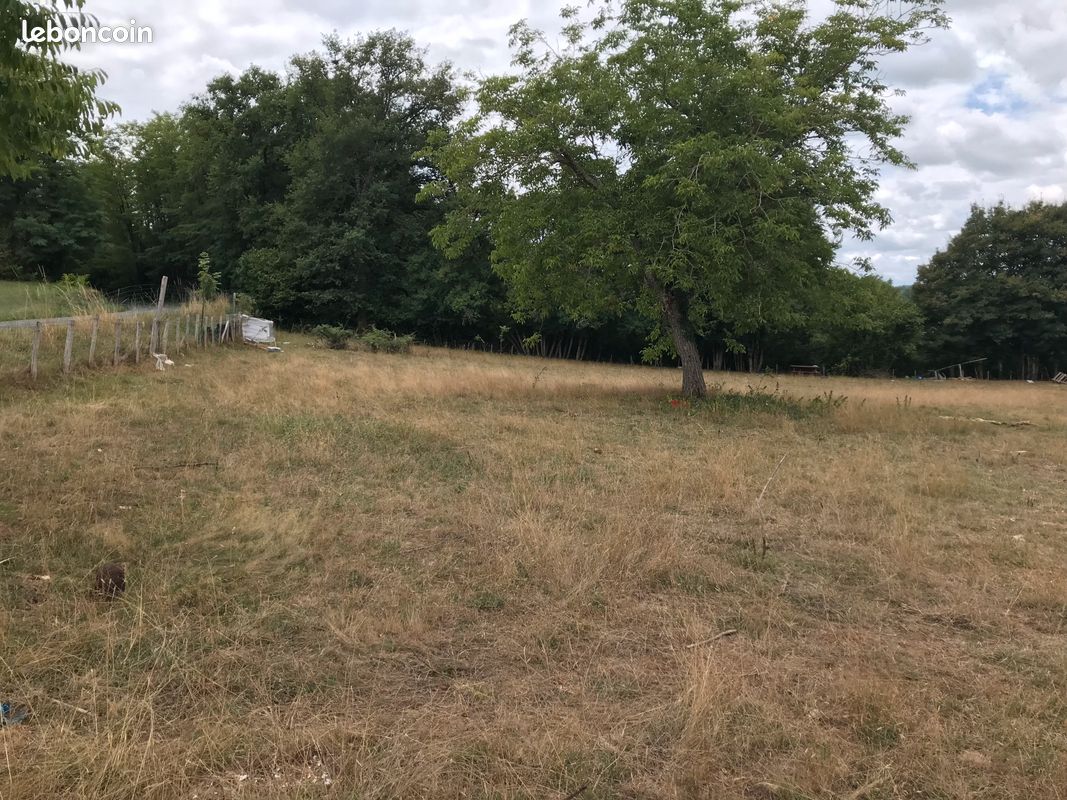 Terreno en Dordogne, France No. 290146
