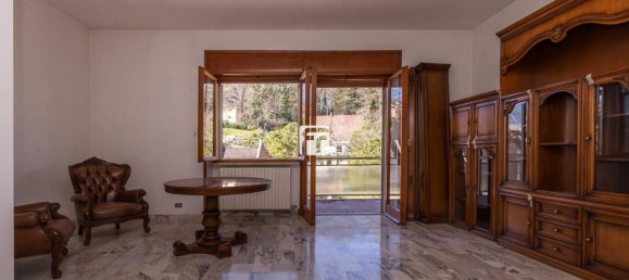 6 rooms Apartment in Campobasso, Italy No. 35116 22