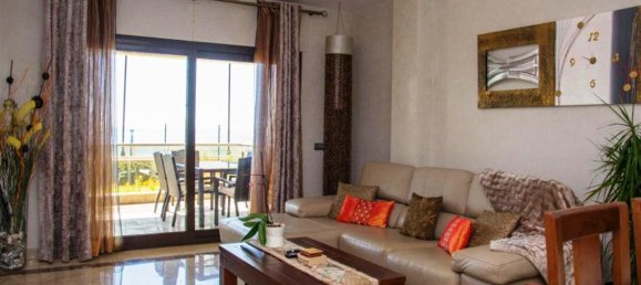 2 bedrooms Apartment in La Duquesa, Spain No. 151673 2