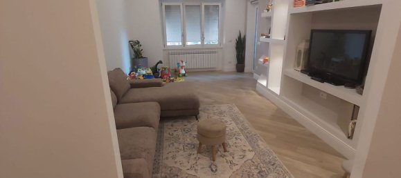 3 rooms Apartment in Rome, Italy No. 205475 4