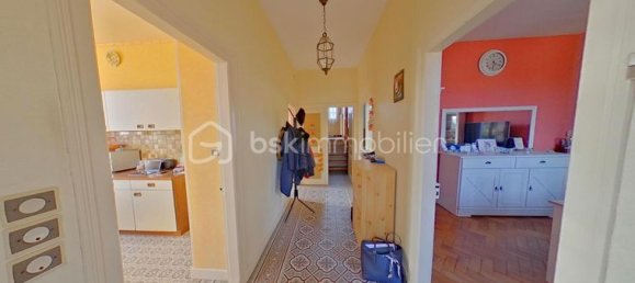 5 Schlafzimmer Haus in Pont-sur-Yonne, France, Nr. 309007 9