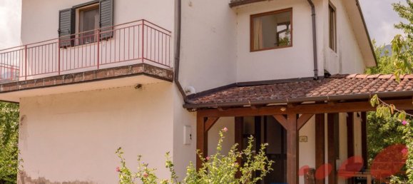 4 bedrooms House in Lizzano in Belvedere, Italy No. 313023 2