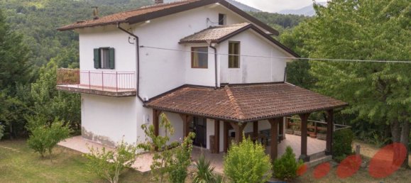 4 bedrooms House in Lizzano in Belvedere, Italy No. 313023 3