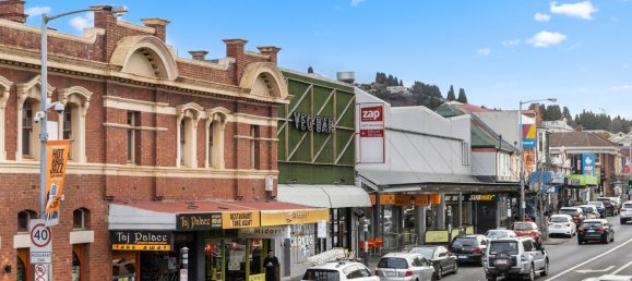 3 bedrooms House in Hobart, Australia No. 815 18