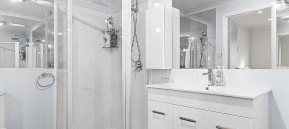 3 bedrooms House in Hobart, Australia No. 815 12