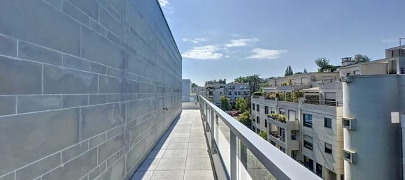 Apartamento de 3 dormitorios en Garches, France No. 178180 33