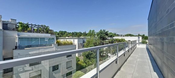 Apartamento de 3 dormitorios en Garches, France No. 178180 41