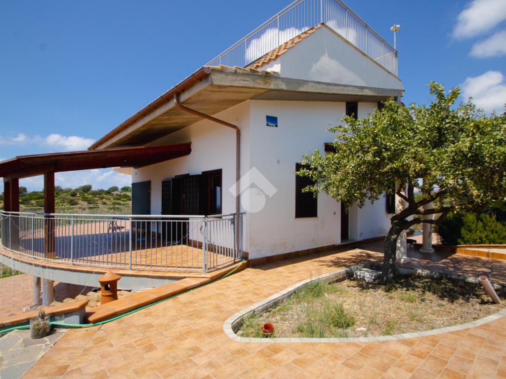 Villa de 5 dormitorios en Santa Marinella, Italy No. 359951