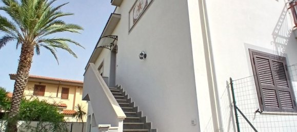 3غرفة فيلا في Anzio, Italy رقم 257050 8