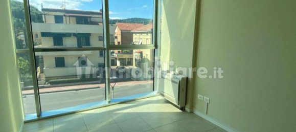 2غرفة مكتب في Pesaro, Italy رقم 117692 3