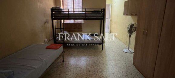 2 غرف نوم طابقين في Saint Paul's Bay, Malta رقم 5354 5