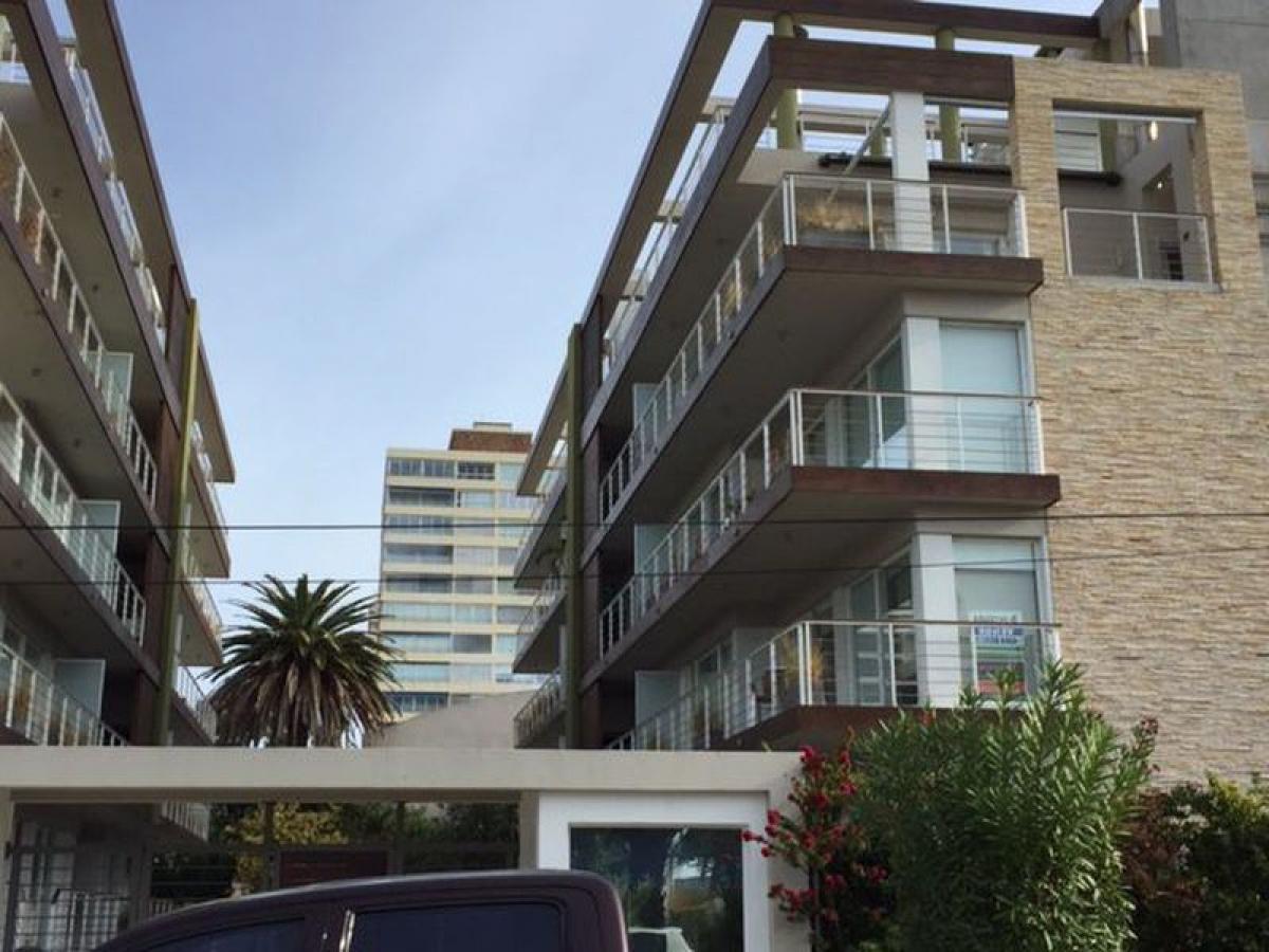 3 bedrooms Apartment in Maldonado, Uruguay No. 10674